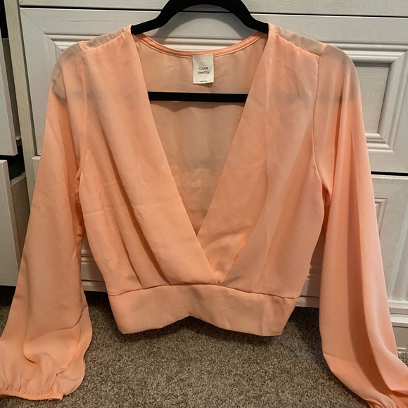 Chiffon Peach Blouse (NEVER WORN) - Picture 3 of 4